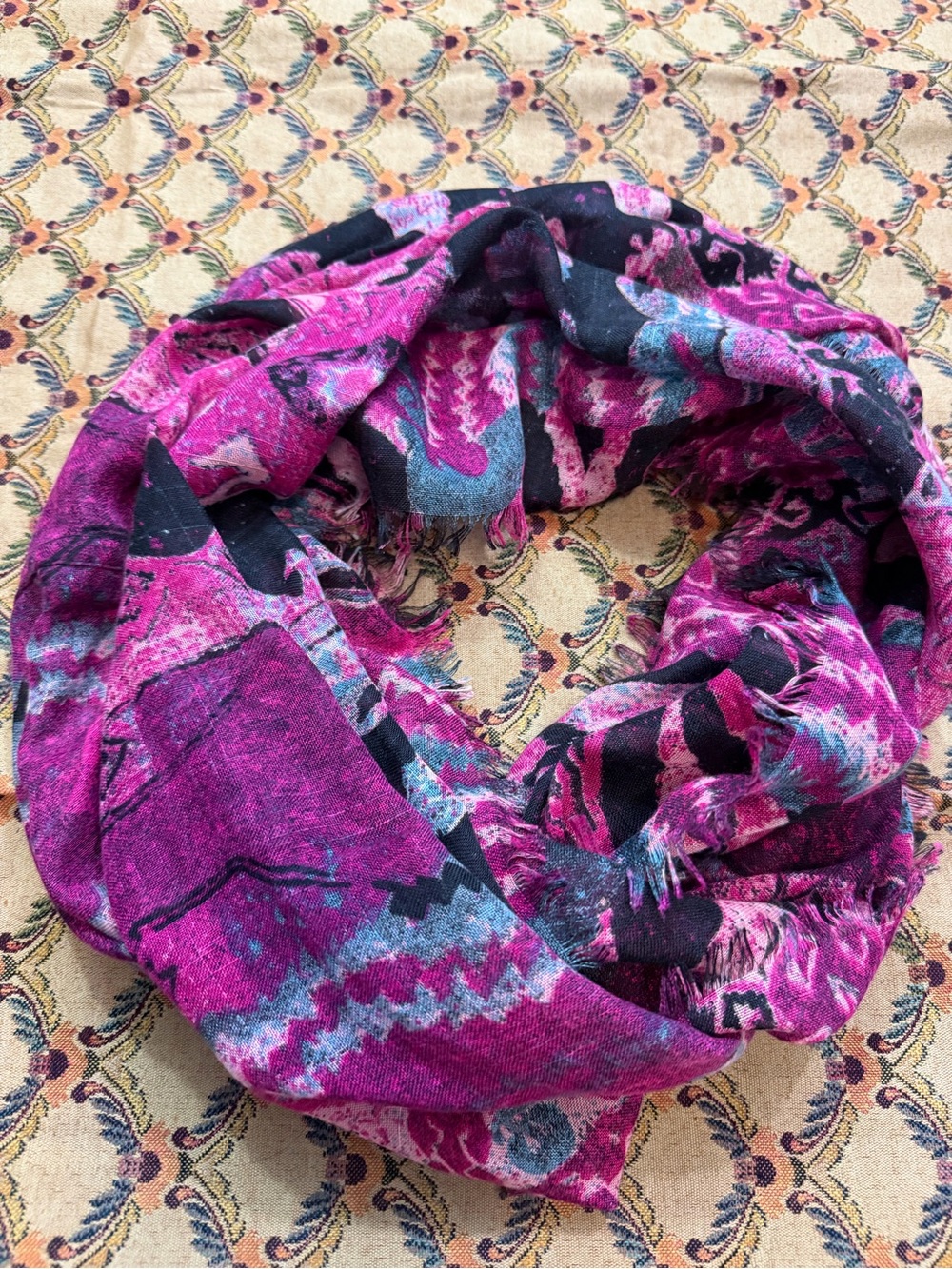 Women’s Pink Patterned Infinity Scarf -New
